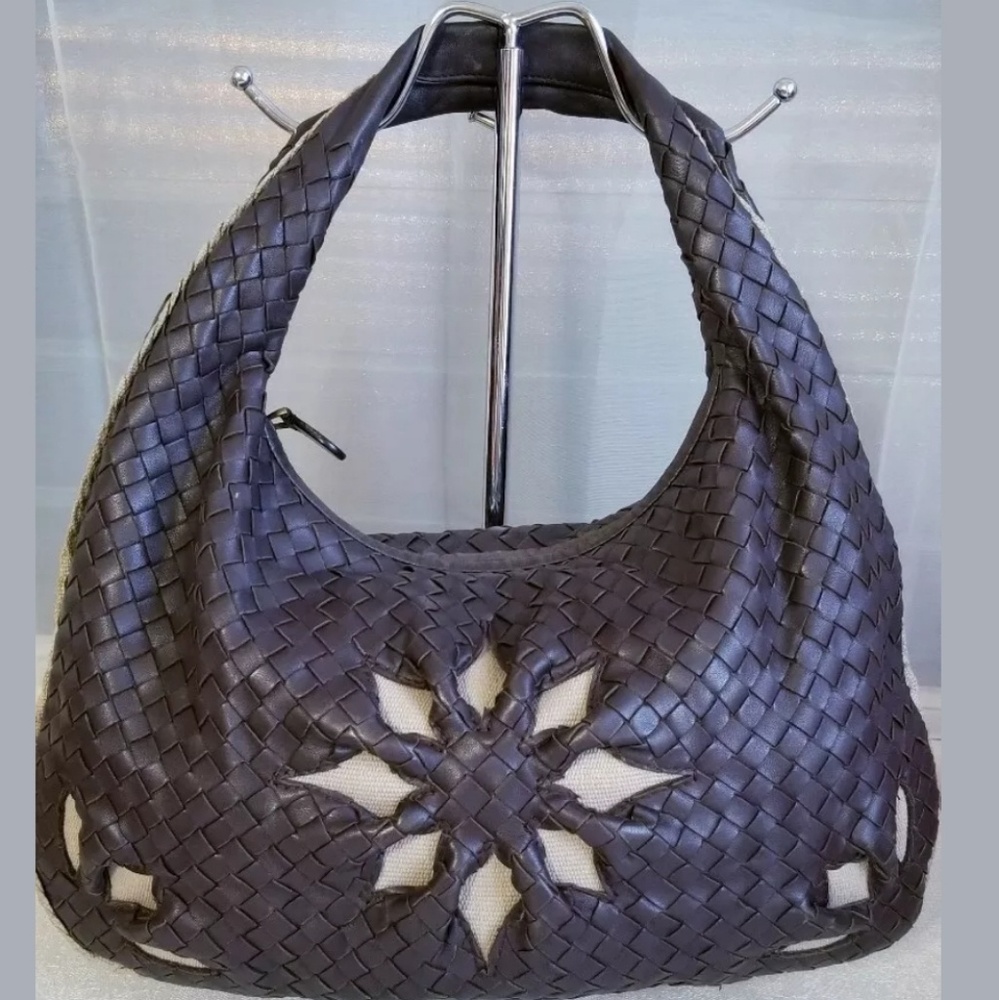 Bottega Veneta Cut Out Brown Leather Intrecciato N
